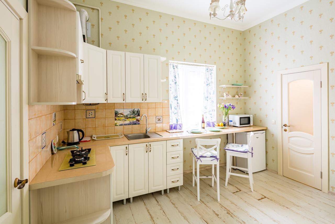 Lovely Apartment In The City Center Lviv Eksteriør billede